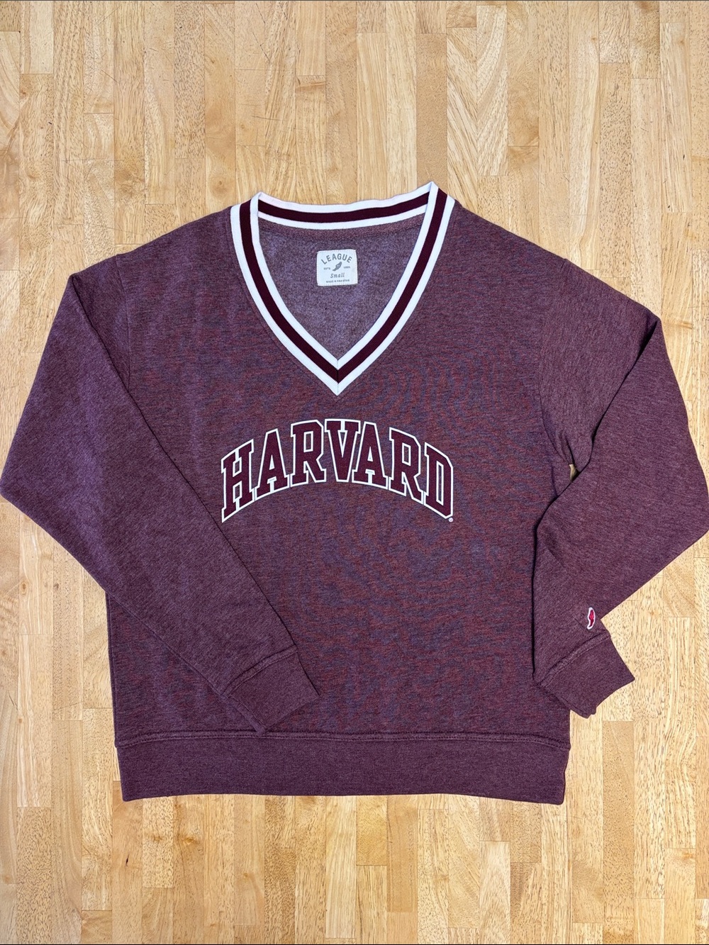 League Harvard University Varsity V-Neck Sweatshirt Maroon S Collegiate Wear